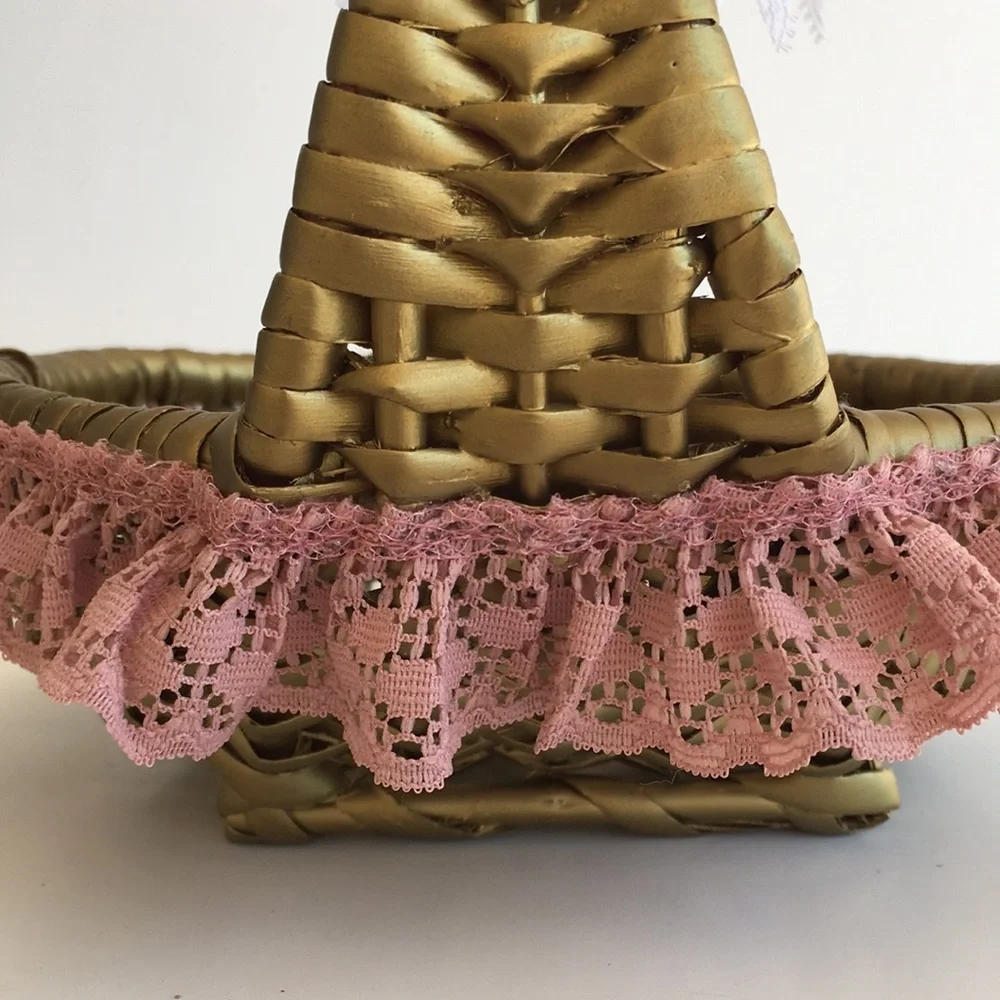 Small Lace-trimmed Wicker Basket
